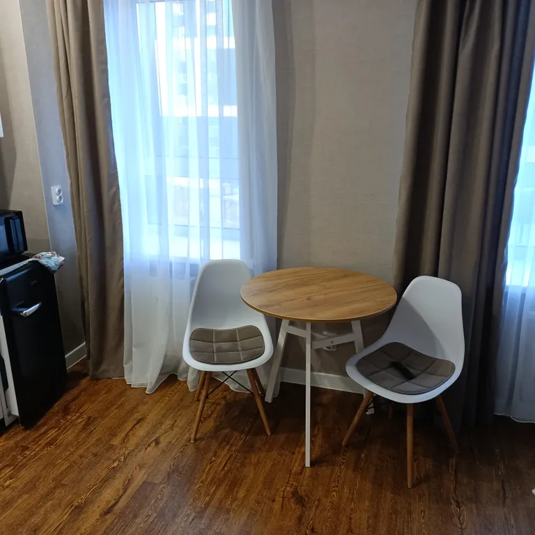 Уютная студия в зеленом массиве