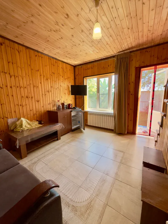 Домик у моря, в единственном лиановом лесу в России