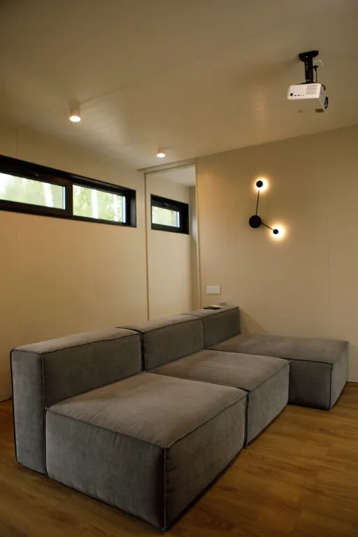 Стильный дом с ванной, горячим чаном и сауной