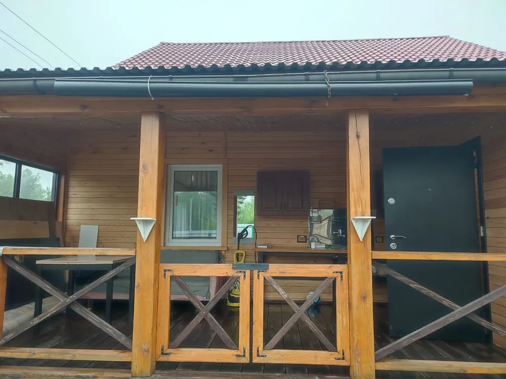 Дом из бруса в тихом красивом месте в пяти километрах от горы Соболиной