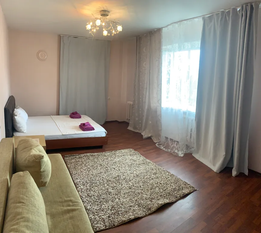 Большая квартира — аренда посуточно в Орёл