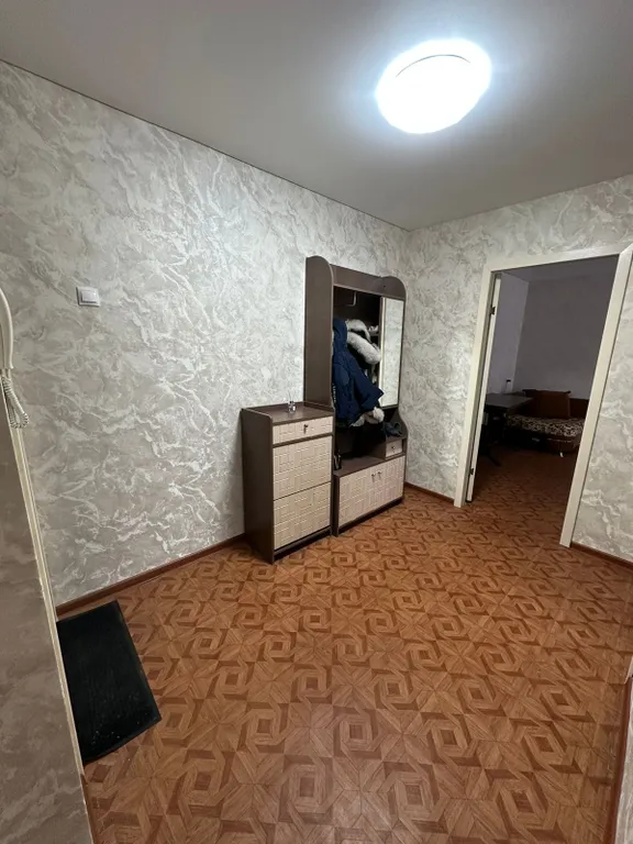 Просторная чистая светлая после ремонта 4-х комнатная квартира