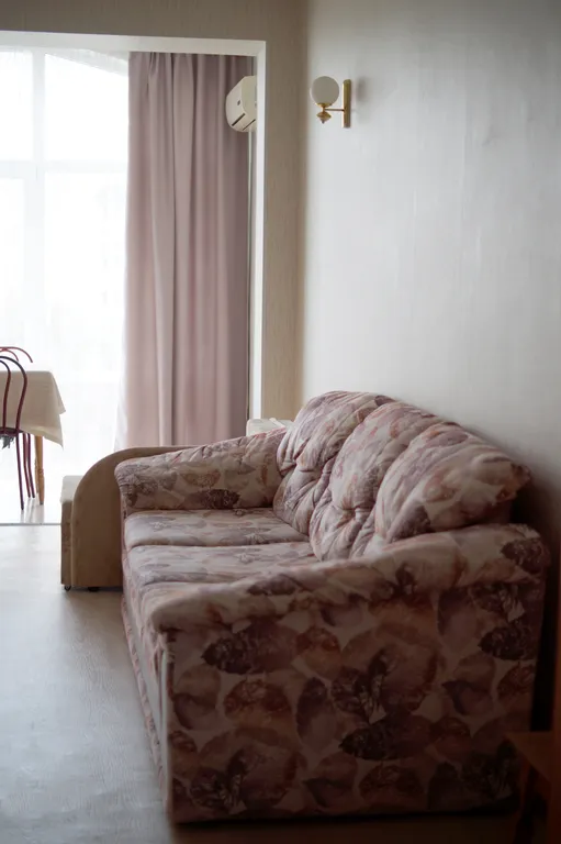 Двухкомнатный номер для большой семьи или дружной компании удобства