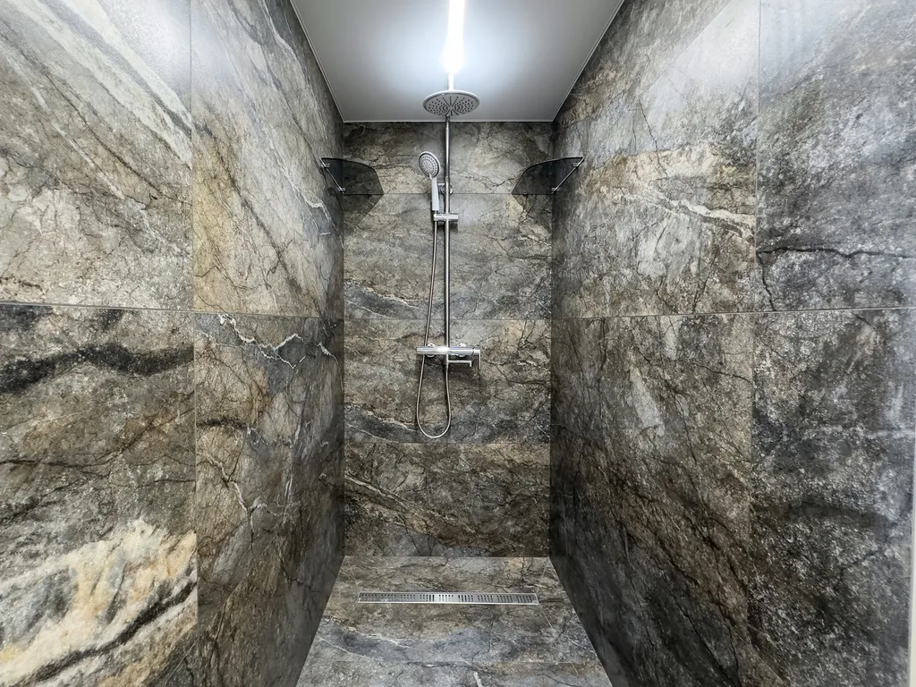 Квартира Стильная двухуровневая квартира с собственной террасой — Геленджик