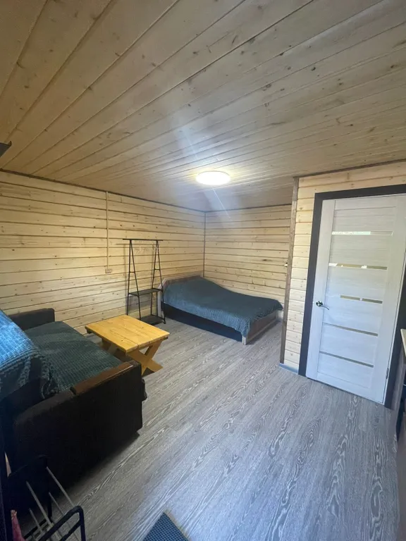 Благоустроенный домик с видом на сосновый бор