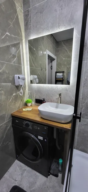 Комфортная квартира с панорамными окнами