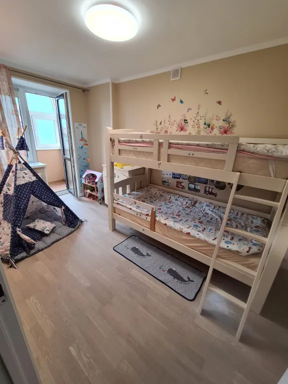 Двухуровневая трёхкомнатная квартира на берегу Балтики