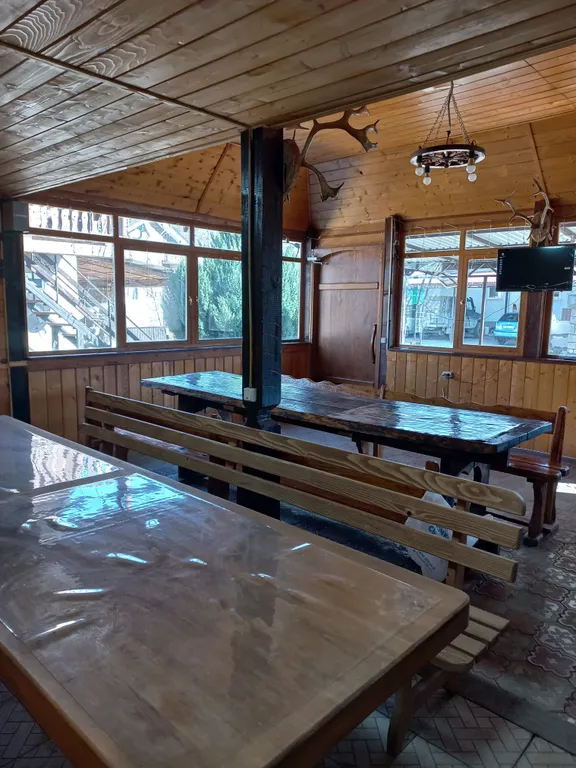 Номер у реки Дах с видом на горы