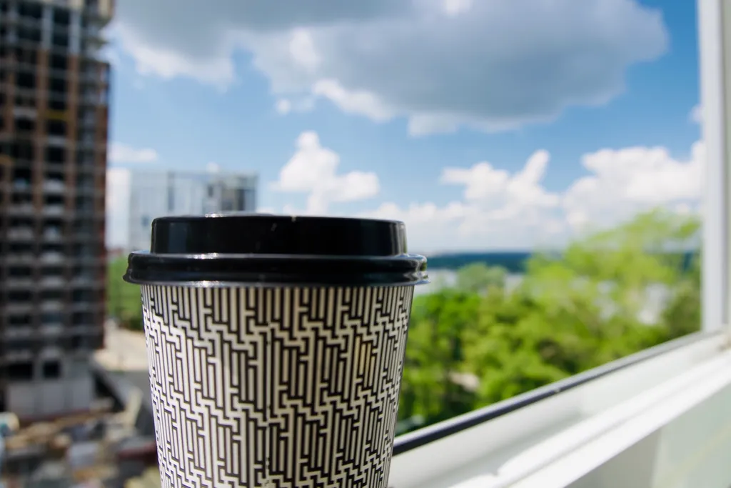 Студия класса бизнес у городской набережной