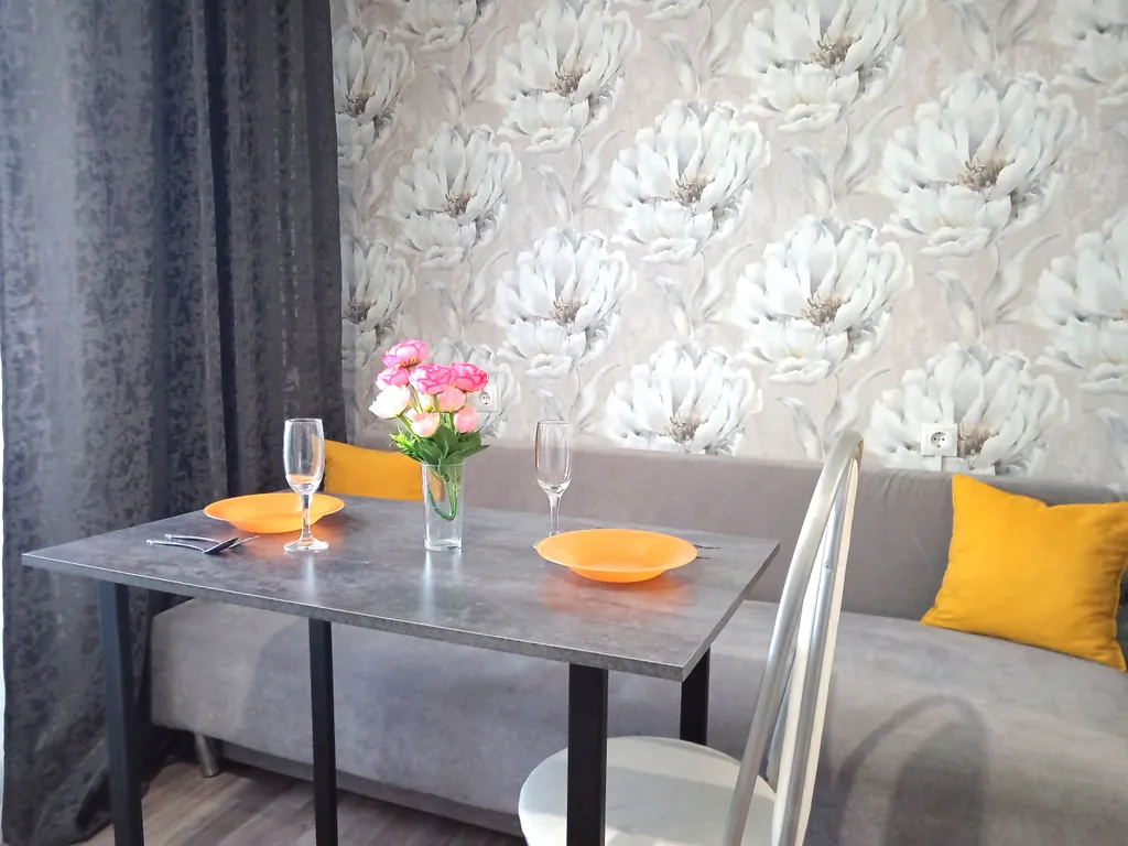 Уютная, просторная квартира — аренда посуточно в Волжский