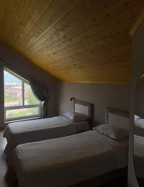 Двухместный улучшенный номер с двумя отдельными кроватями