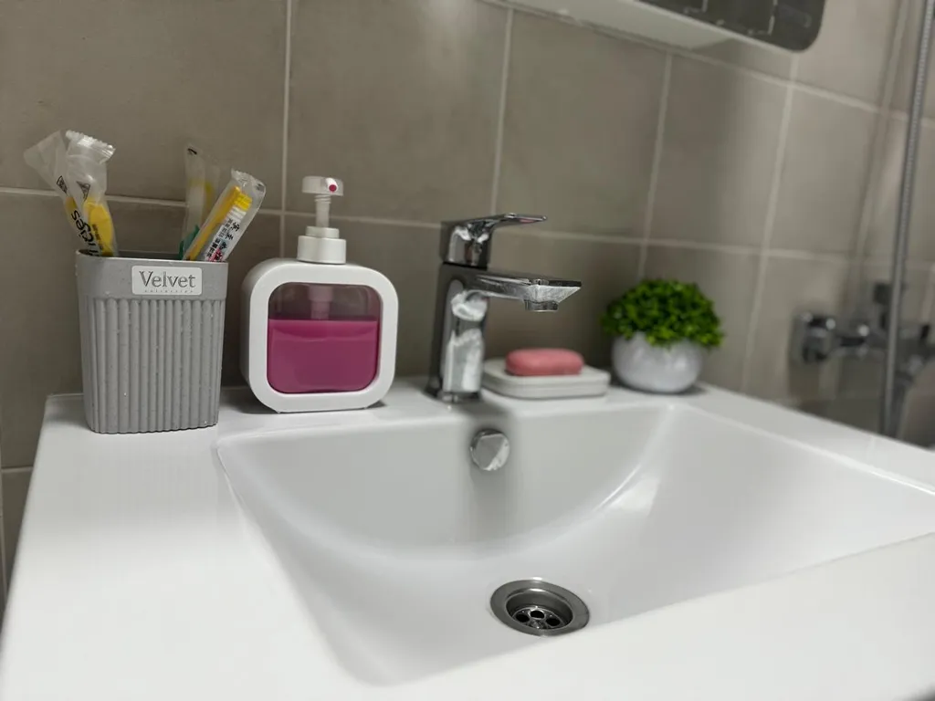 Комфортная квартира в новом доме с видом на закат