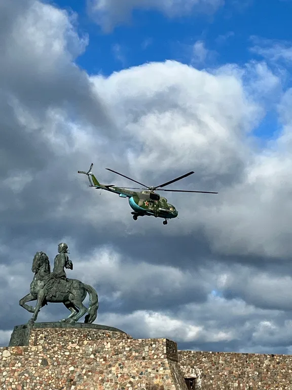 Уютный домик в сосновом бору на берегу моря