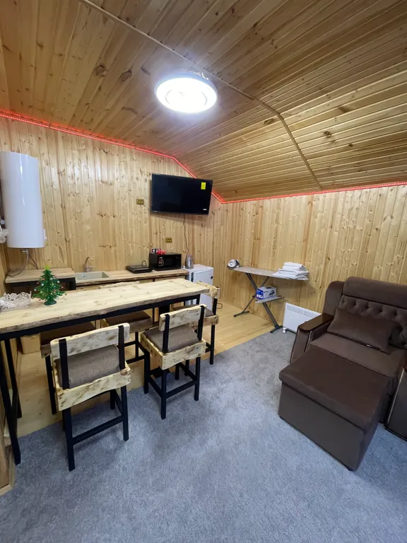 Коттеджный домик у Озера