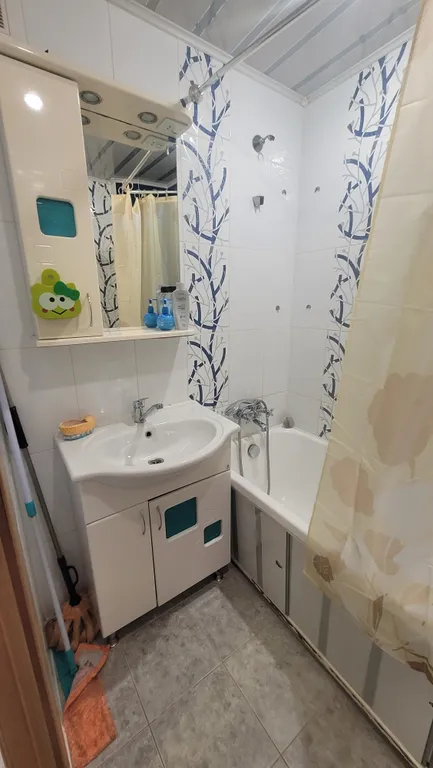 Уютная 1-комнатная квартира в спальном районе города гусь-хрустальный