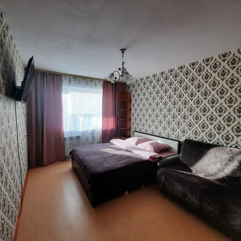 Чистая уютная с современным ремонтом и мебелью квартира в самом центре — аренда посуточно в Магадан