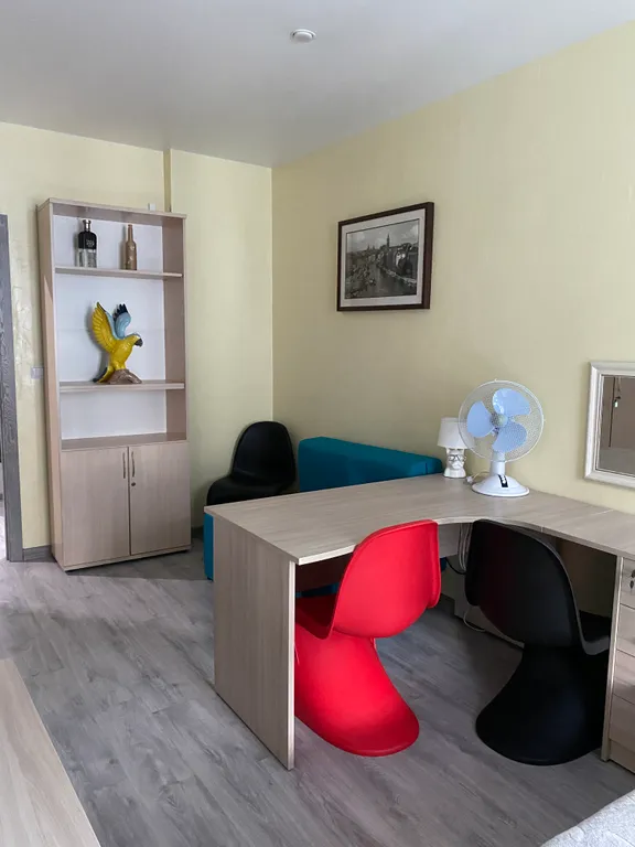 Квартира коммунальная двухкомнатная