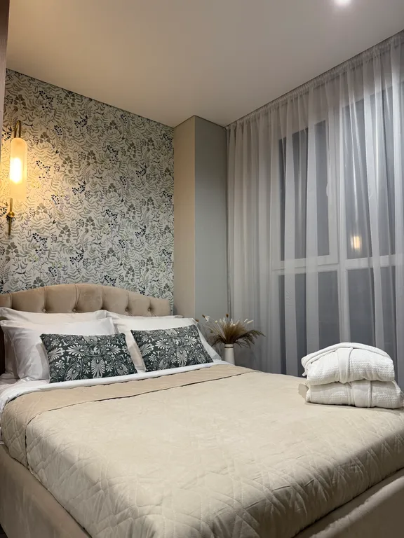 Семейная квартира с дизайнерским ремонтом и прекрасным видом из окон