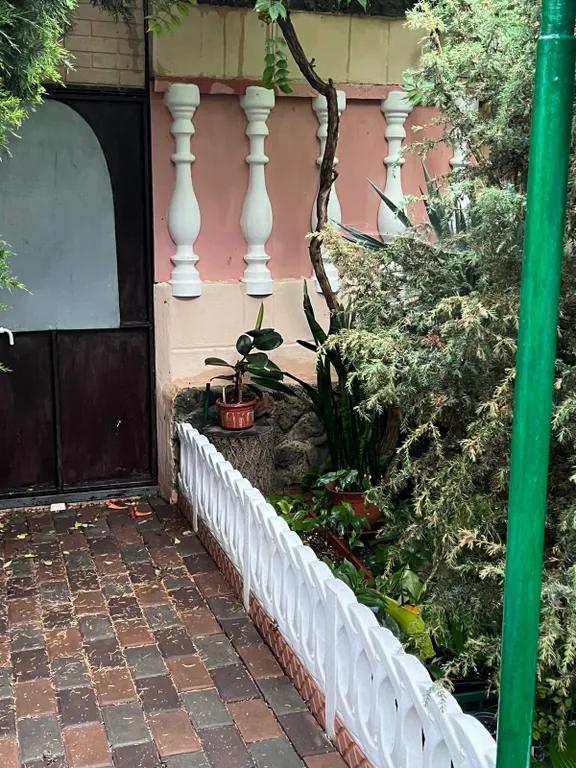 Уютный домик со двором