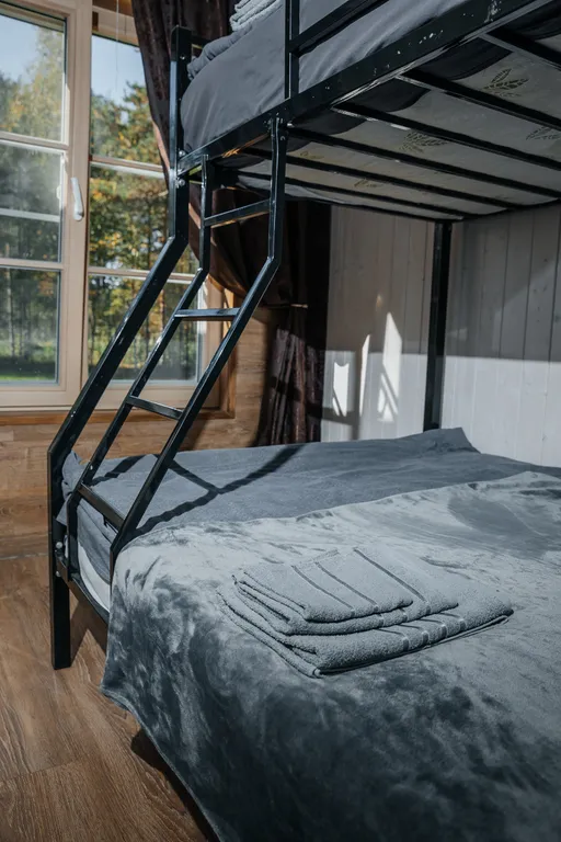 Дом на берегу реки Свирь