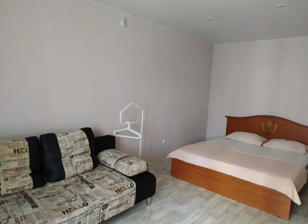 Уютная квартира в центре города рядом с Александровской набережной.