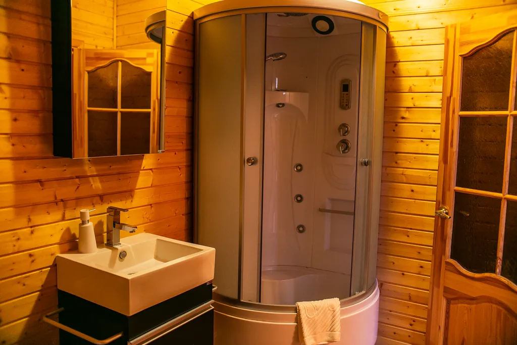 Коттедж Коттедж 3 спальни на берегу реки — Лодейное Поле