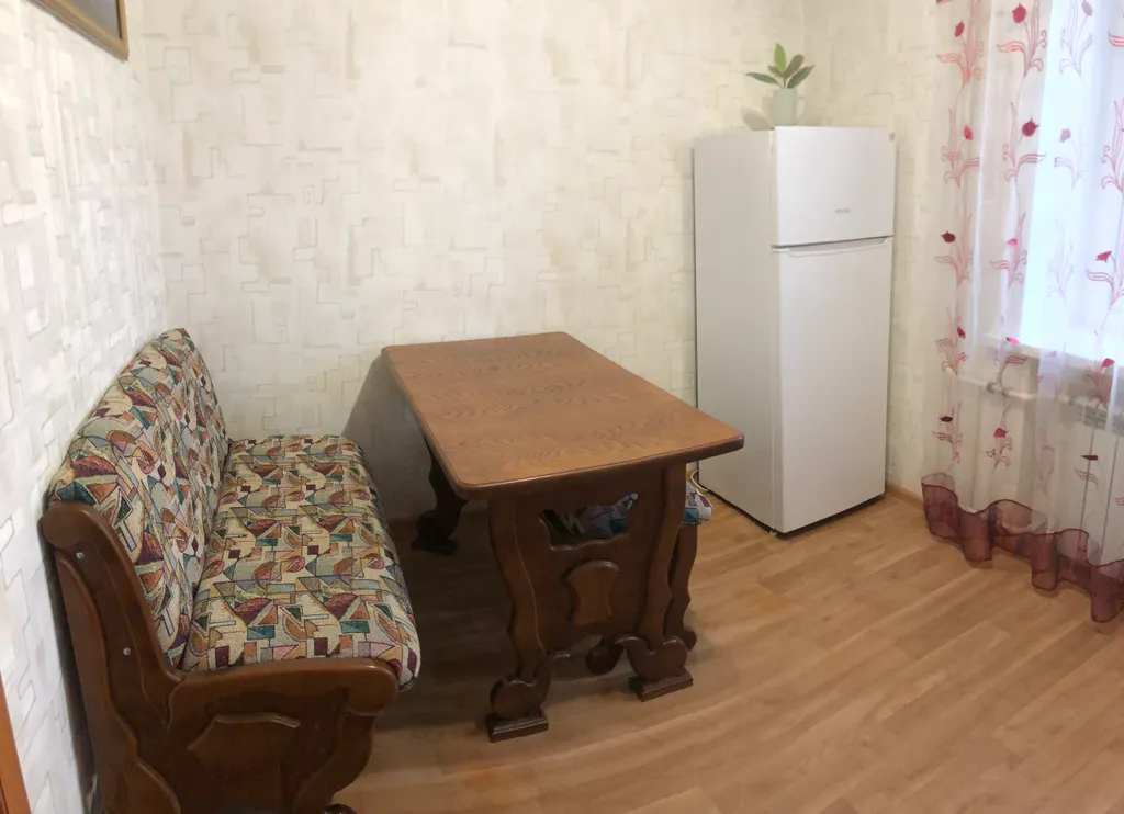 Светлая, уютная квартира в тихом районе с большой лоджией