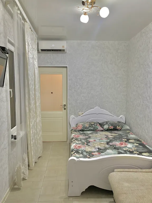 Дом в центре Адлера на набережной