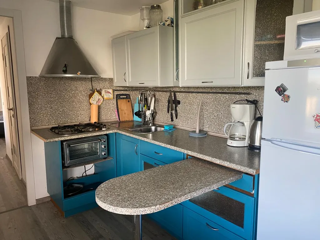 Домик у реки на первой линии