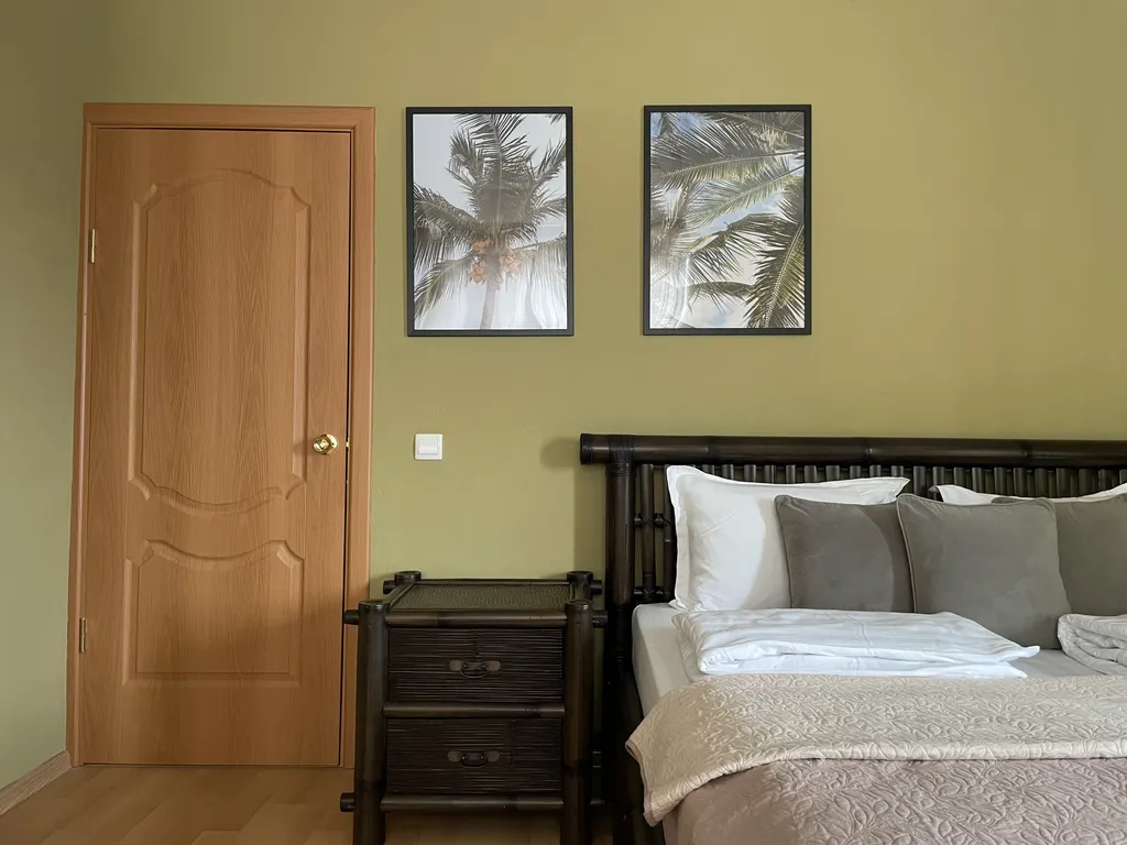 Квартира 3-комнатная Квартира — Калининград