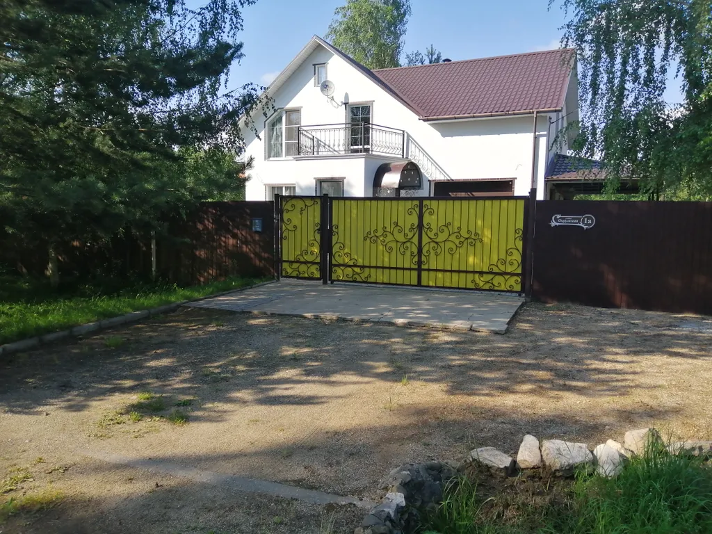 Просторный уютный коттедж