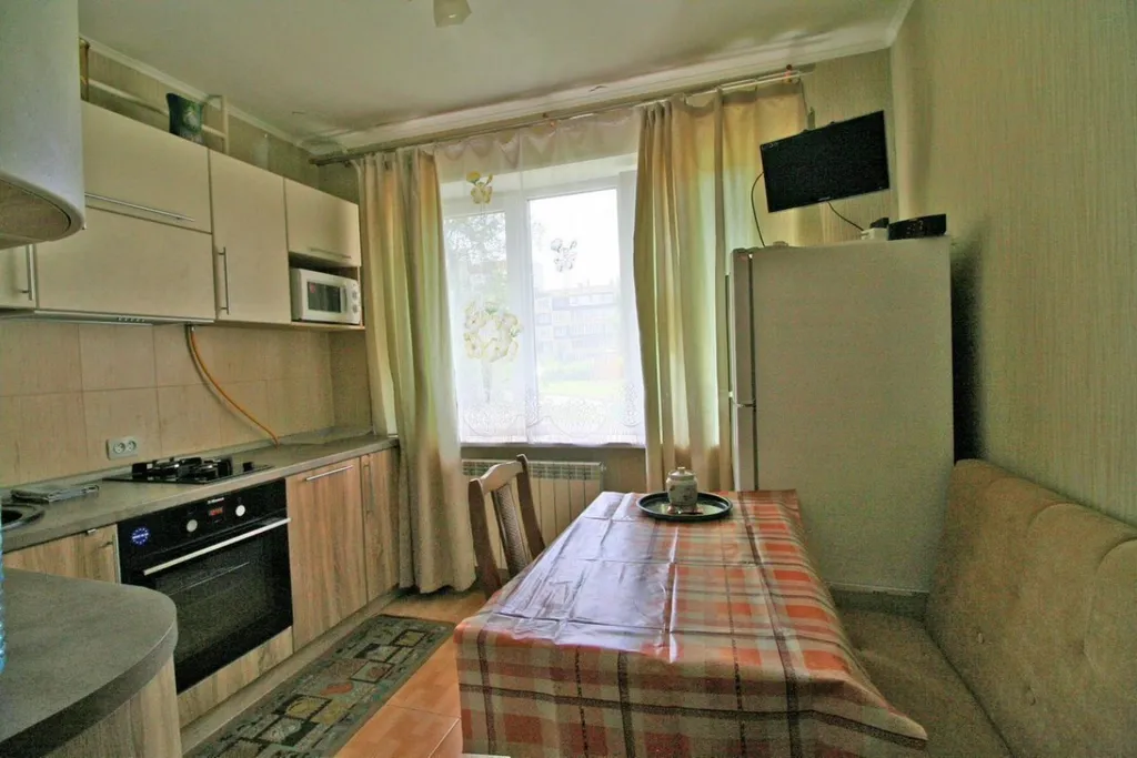 Квартира 1к. квартира у Ледового катка Кириши Тихая — Кириши