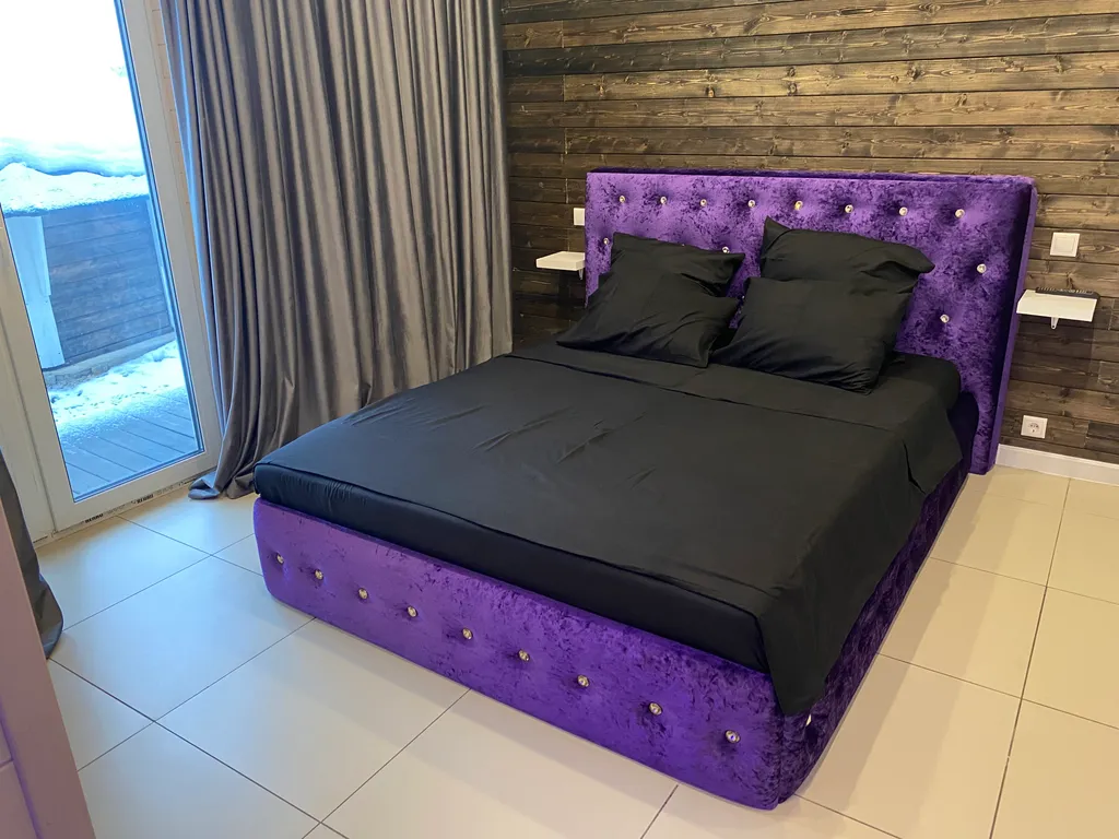 Современный дом в лесу