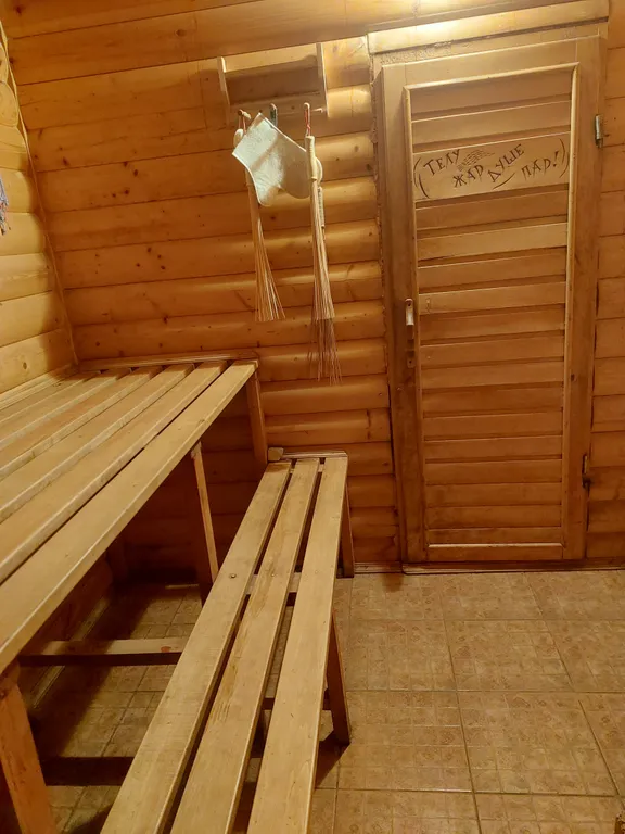 Уютный коттедж с камином и банькой