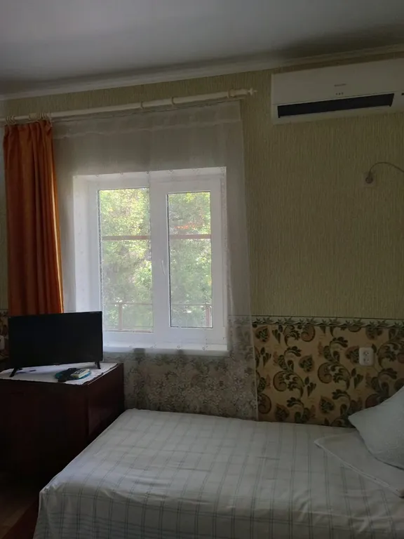 Квартира Квартира З-местный номер с кондиционером на летний период с июня по сентябрь — Анапа