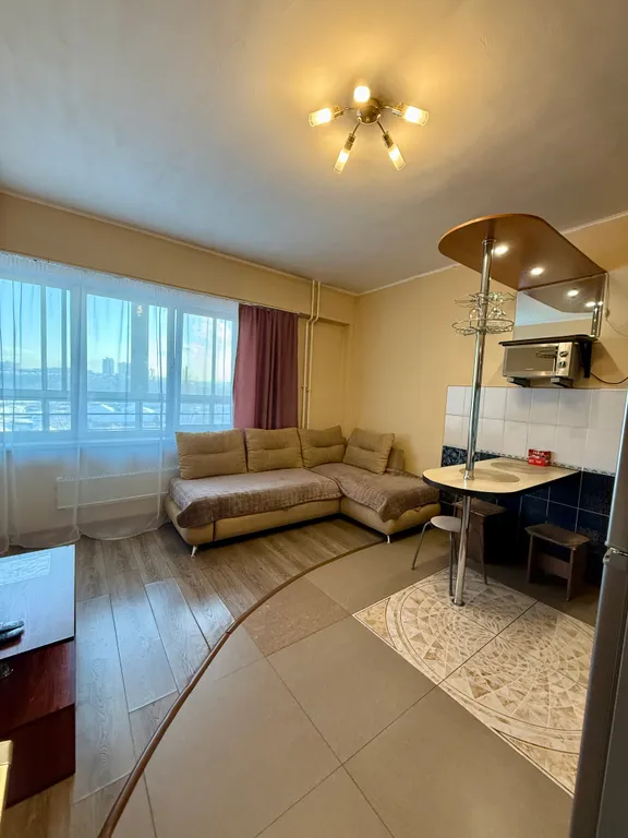 Квартира рядом с ТЦ Сильвер Молл