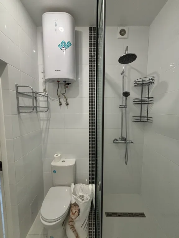 Новая студия с дизайнерскими ремонтом