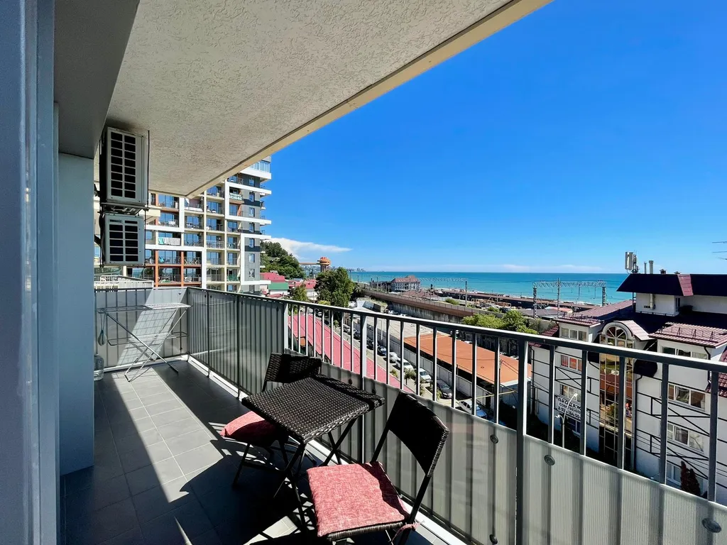 Двухкомнатная квартира с видом на море