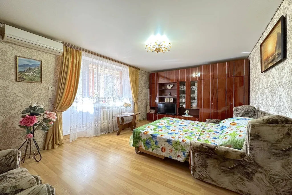 Квартира 2-комнатная Квартира — Феодосия