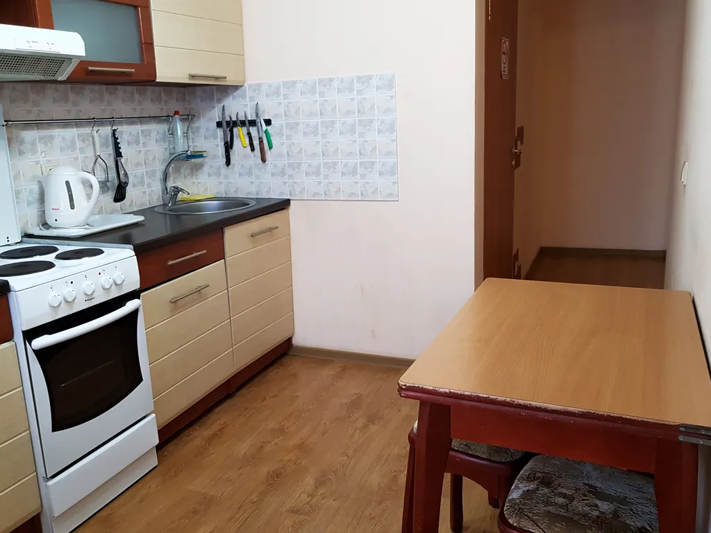 Уютная и солнечная однокомнатная квартира с красивым видом из окна