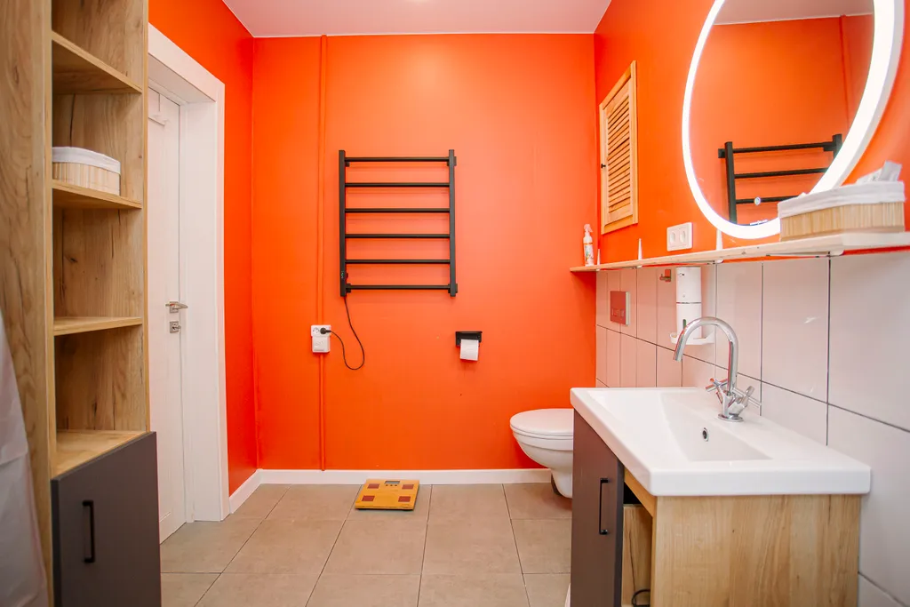 Дом на берегу реки