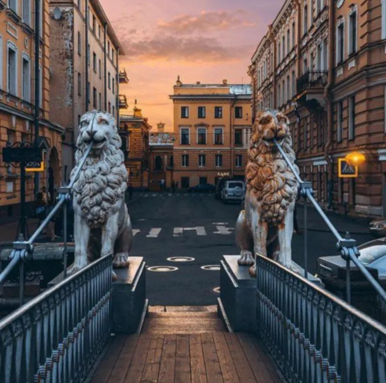 Квартира в центре у метро на канале с Львиным мостом у Мариинского