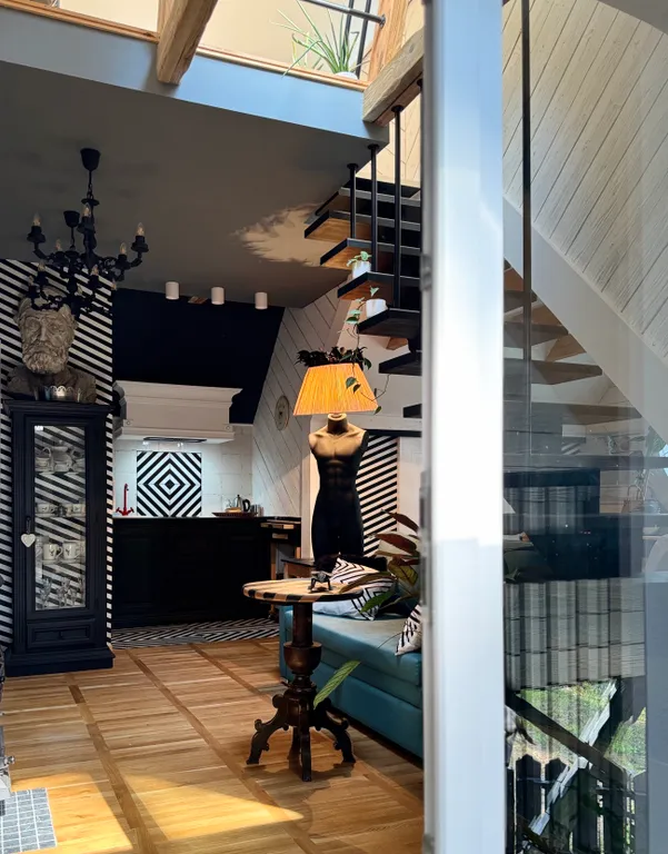 Двухуровневые апартаменты 33/3 house с камином и мангалом