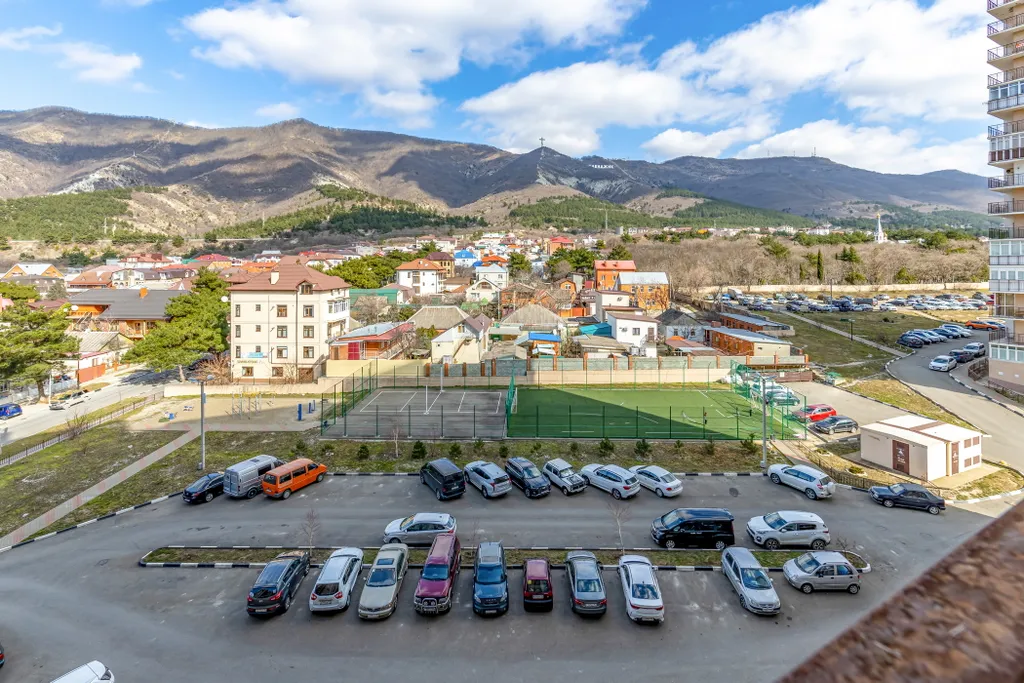Квартира 3-комнатная квартира с террасой в Сосновой роще — Геленджик