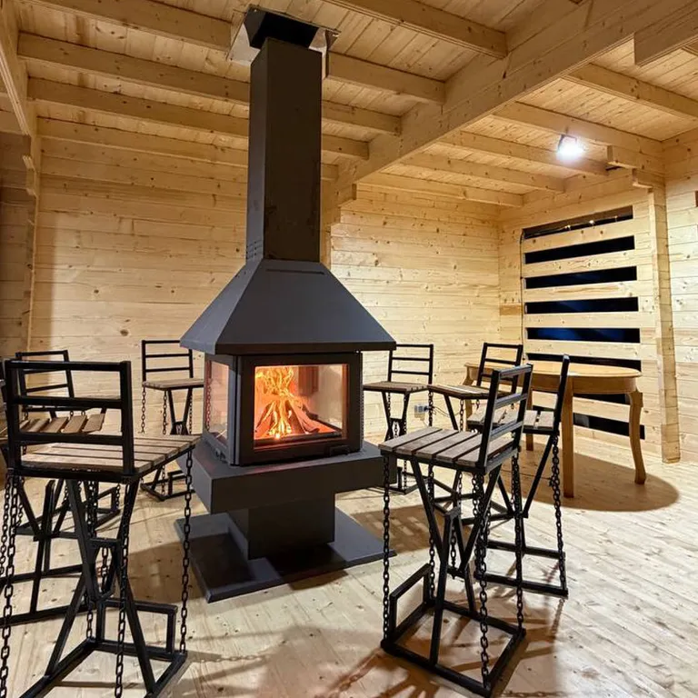 Дом-купольный в сосновом лесу для двоих