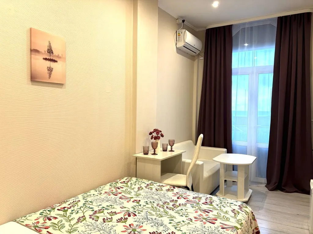 Квартира Апартаменты с видом на море на набережной "Ривьера" — Сочи