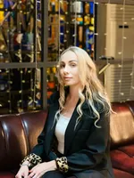 Полина
