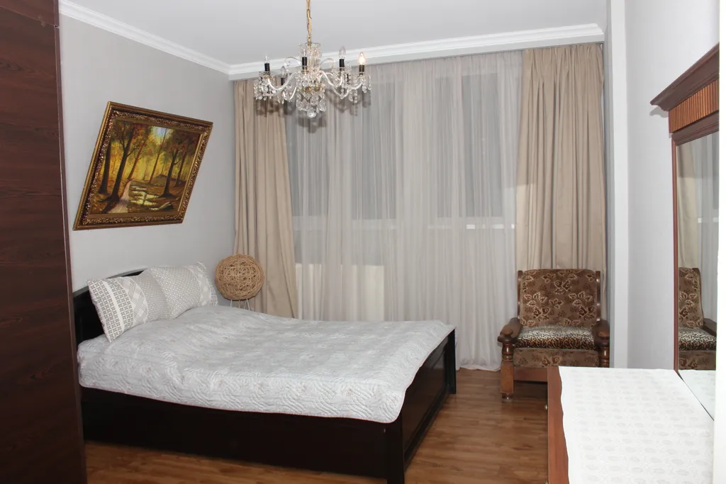 3-комнатная Квартира — аренда посуточно в Тбилиси