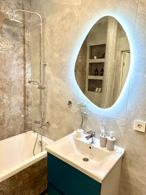 Стильные просторные Апартаменты в центре с видом на реку Дон