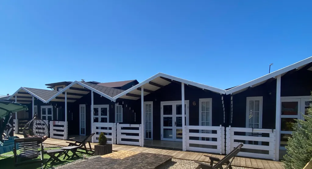 Коттедж Уютный гостевой домик Деревенька — Кучугуры